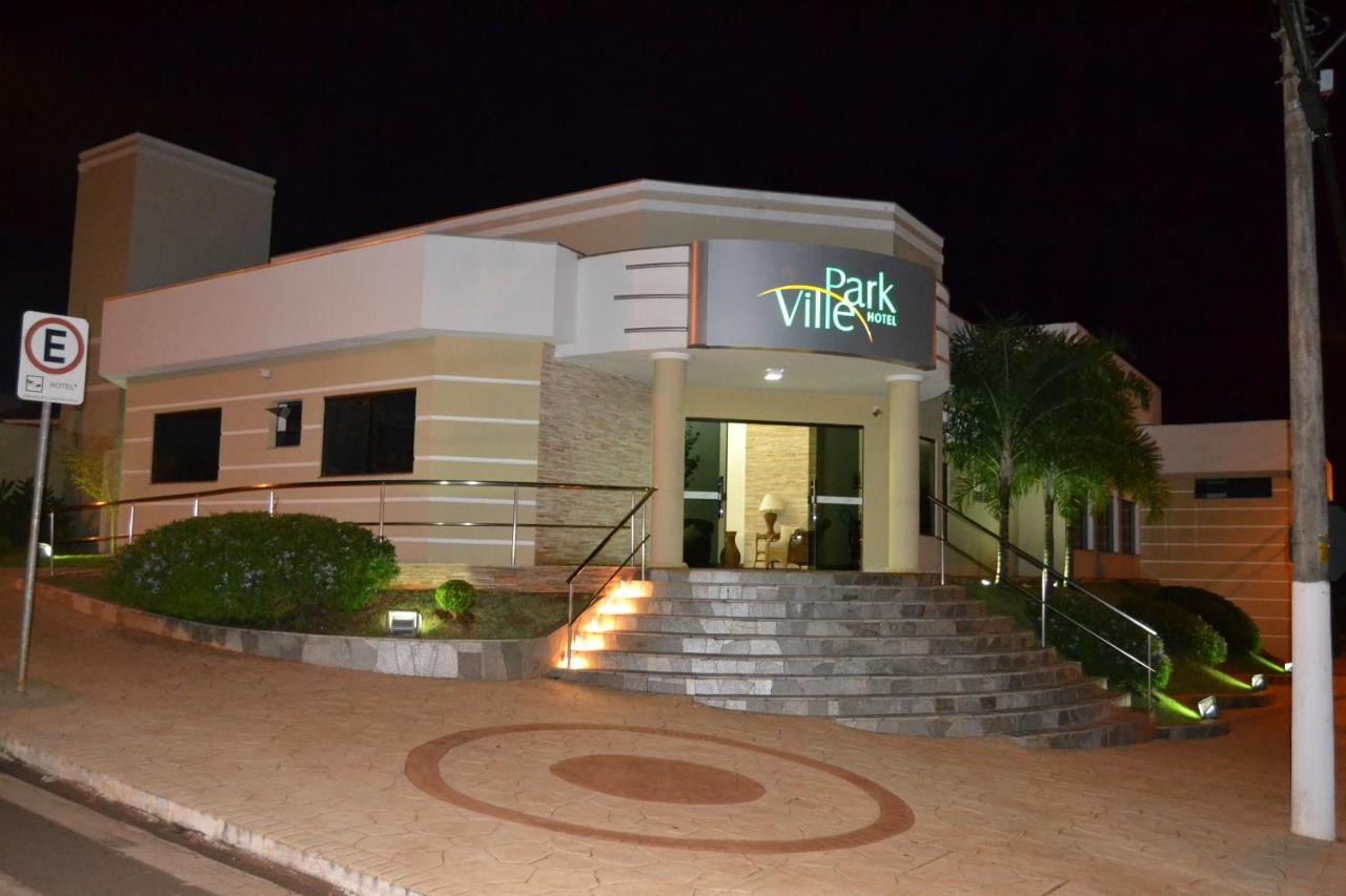 Ville Park Hotel Ourinhos Exterior photo